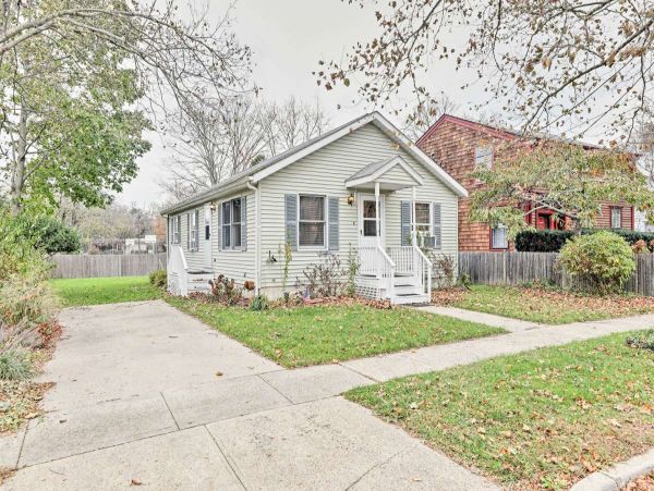 Hamptons Home 999899