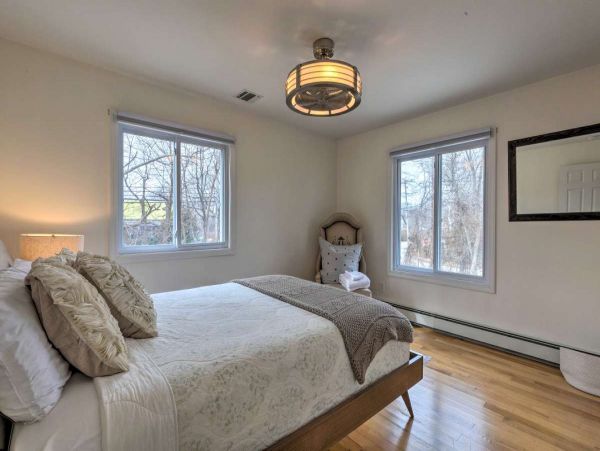 Gorgeous Hamptons Vacation Home with Private Pool Sleeps 12