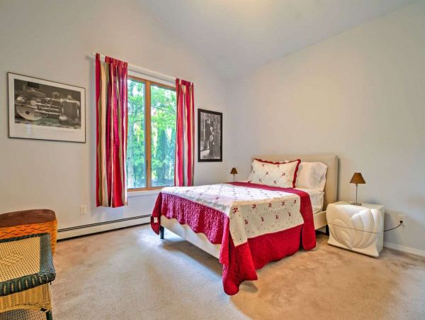Hamptons Home 999907