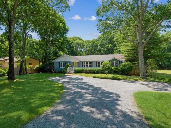 Hamptons Home 999915