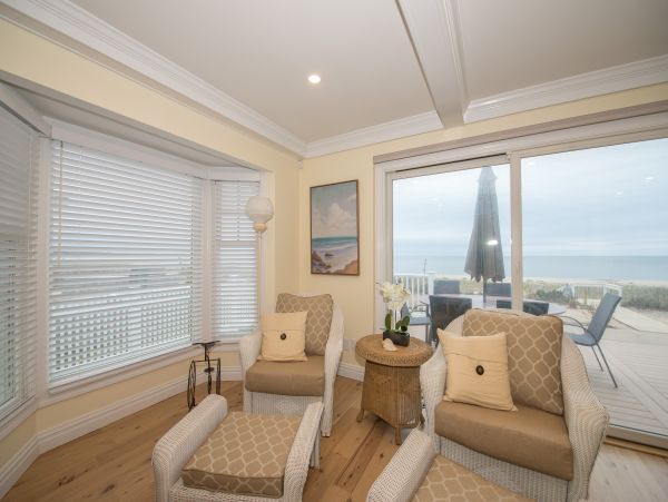 Hamptons Home 999932