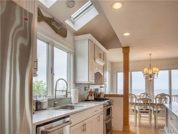 Hamptons Home 999938