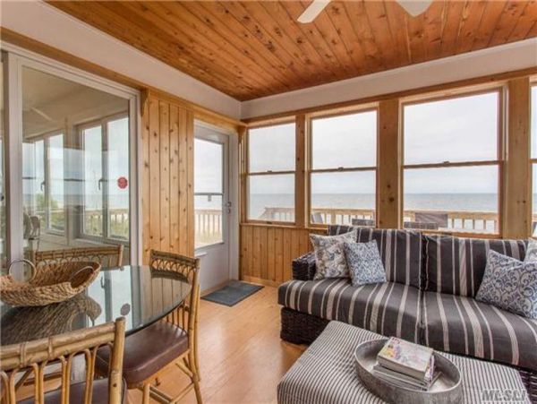 Hamptons Home 999938