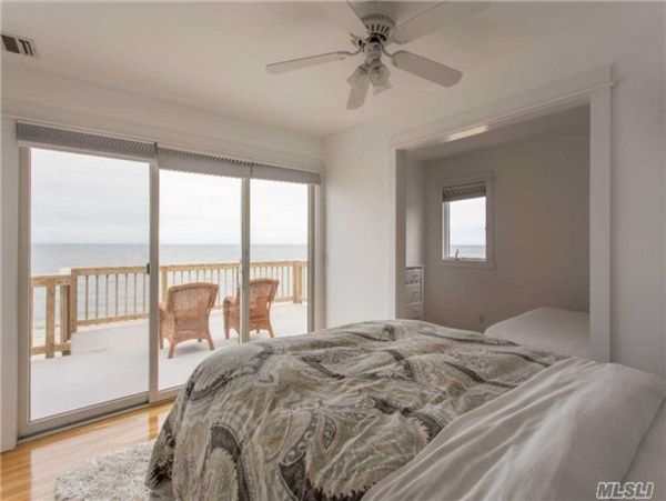 Hamptons Home 999938