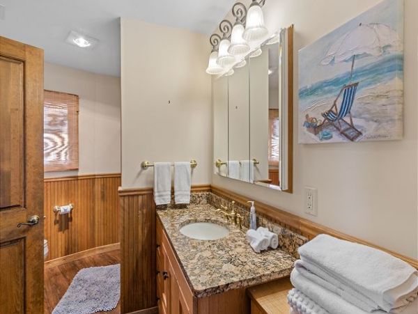 Four Bedroom River Front Vacation Rental in The Hamptons