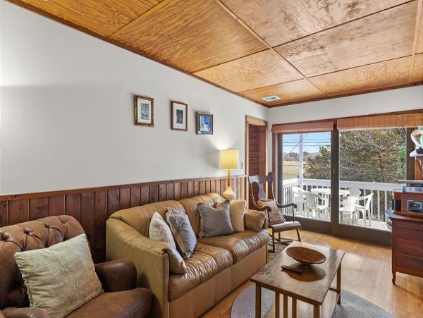 Four Bedroom River Front Vacation Rental in The Hamptons