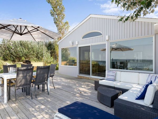 Hamptons Home 999949