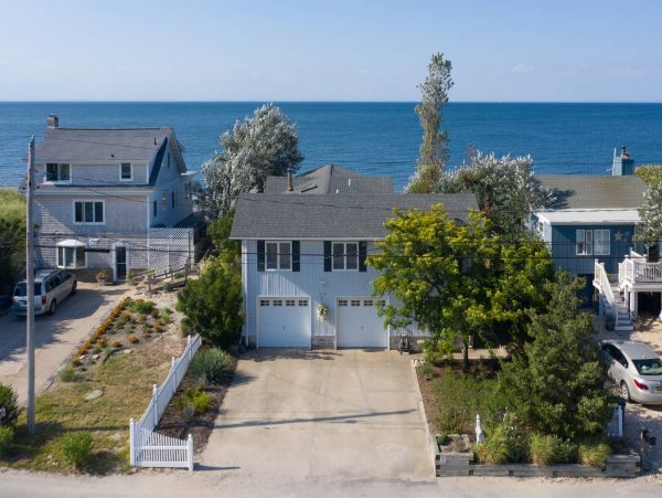 Hamptons Home 999949