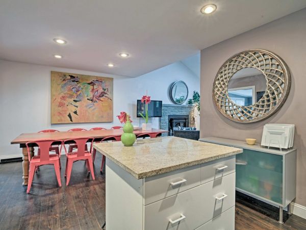 Beautiful 4 Bedroom Home in Southampton Sleeps 8