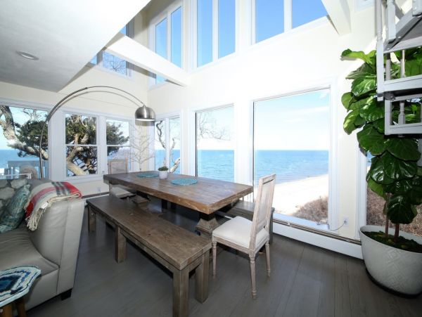 Beautiful 3 Bedroom Home with Spectacular Views