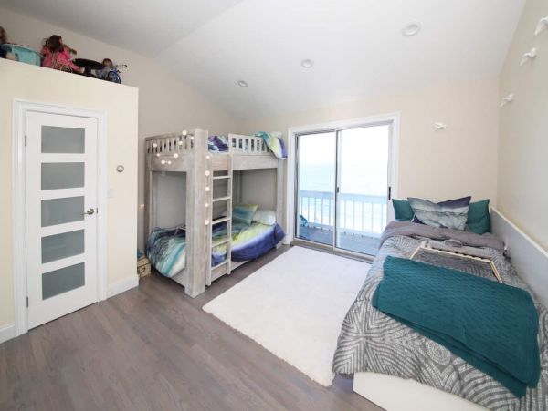 Beautiful 3 Bedroom Home with Spectacular Views