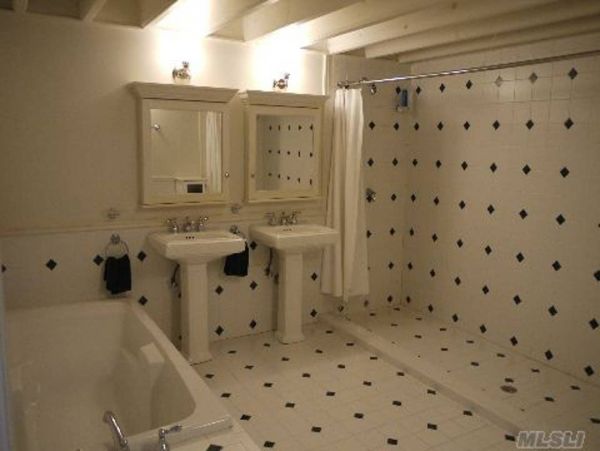 Hamptons Home 999961