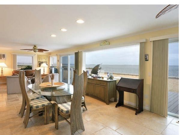 Hamptons Home 999963