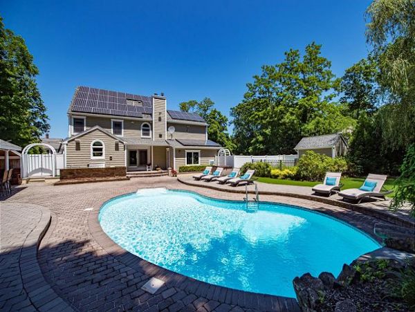 The Hamptons Lovely Home Away From Home