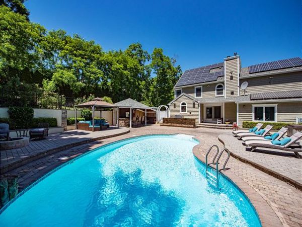 The Hamptons Lovely Home Away From Home