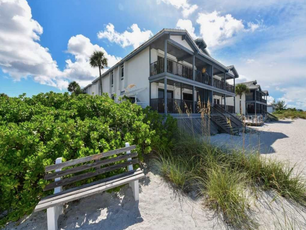 Holmes Beach 2 Bedroom Beach Front Vacation Condo Sleeps 6