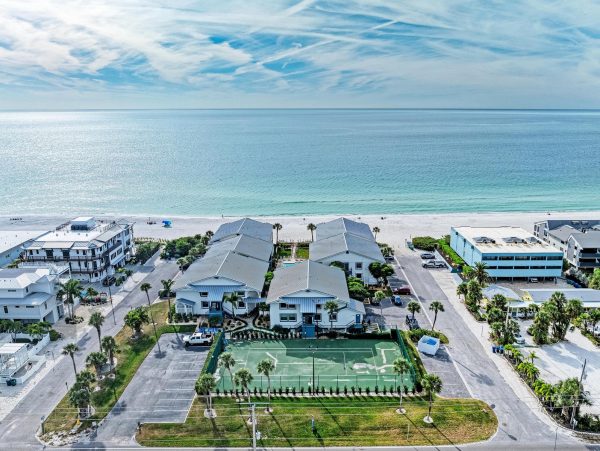 Beachfront Holmes Beach Condo With Gulf Views And Pool