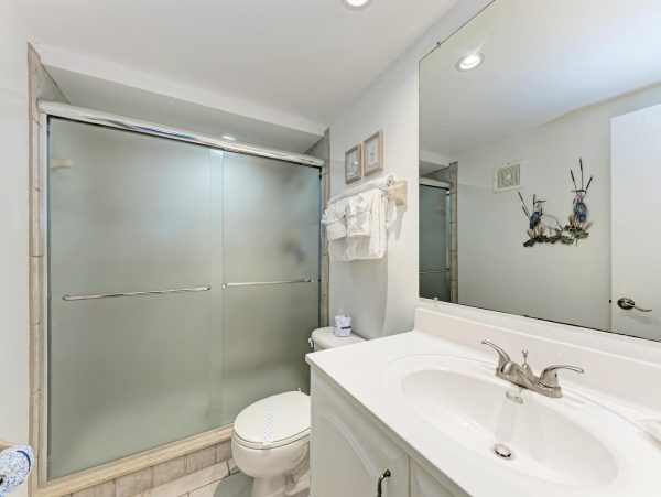 Beachfront Holmes Beach Condo With Gulf Views And Pool