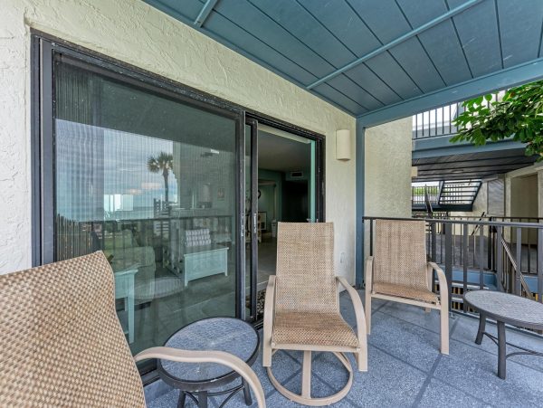 Beachfront Holmes Beach Condo With Gulf Views And Pool