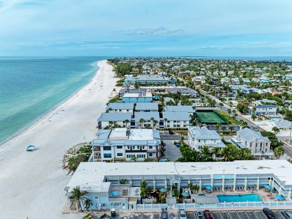 Beachfront Holmes Beach Condo With Gulf Views And Pool