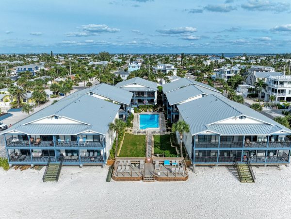 Beachfront Holmes Beach Condo With Gulf Views And Pool