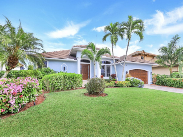 Luxury Vacation Home in Marco Island with Pool and Hot Tub