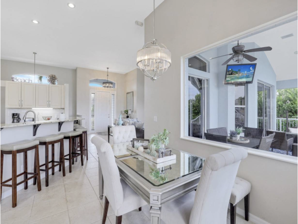 Luxury Vacation Home in Marco Island with Pool and Hot Tub