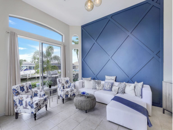 Luxury Vacation Home in Marco Island with Pool and Hot Tub