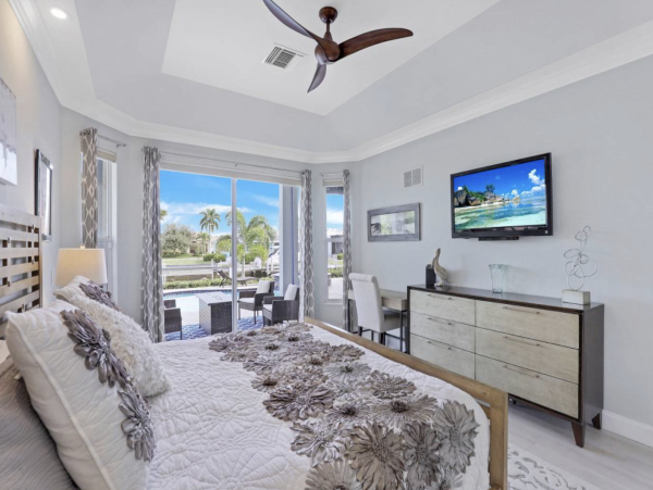 Luxury Vacation Home in Marco Island with Pool and Hot Tub