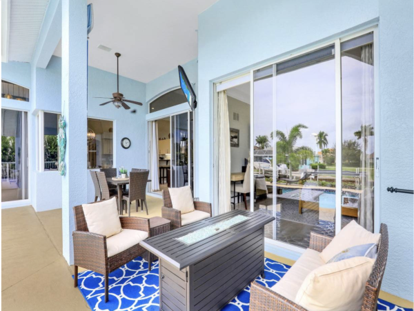 Luxury Vacation Home in Marco Island with Pool and Hot Tub