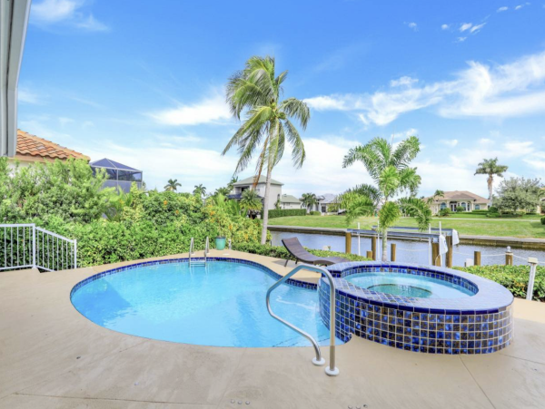 Luxury Vacation Home in Marco Island with Pool and Hot Tub