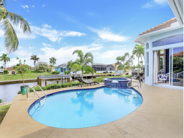 Luxury Vacation Home in Marco Island with Pool and Hot Tub