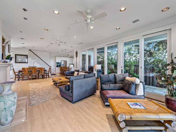 Beachfront Exclusive Vacation Home with Amazing Ocean Views