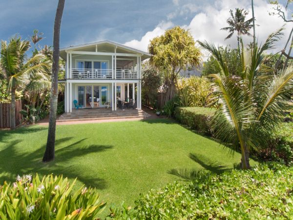 Beachfront Exclusive Vacation Home with Amazing Ocean Views