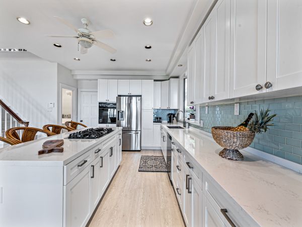 Beachfront Exclusive Vacation Home with Amazing Ocean Views