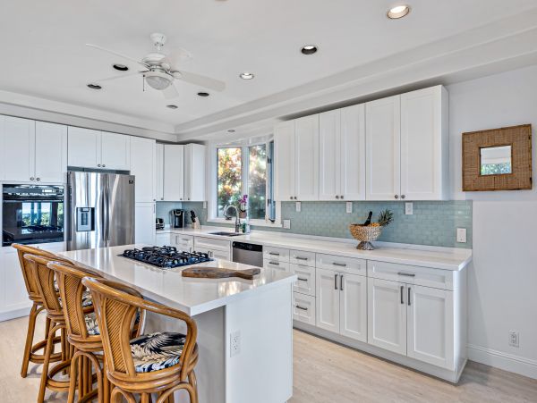 Beachfront Exclusive Vacation Home with Amazing Ocean Views