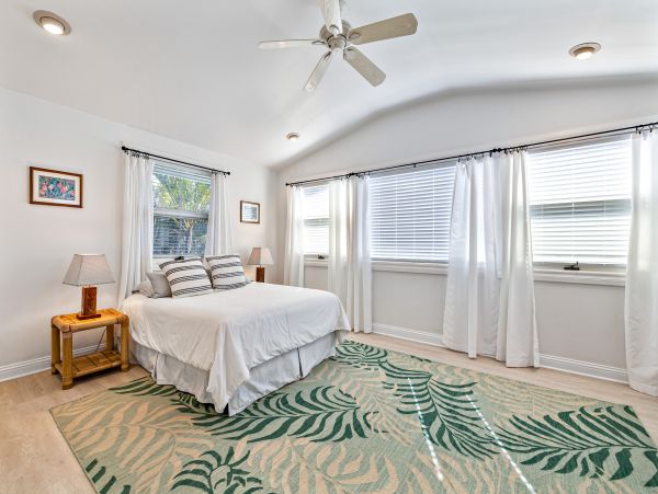 Beachfront Exclusive Vacation Home with Amazing Ocean Views