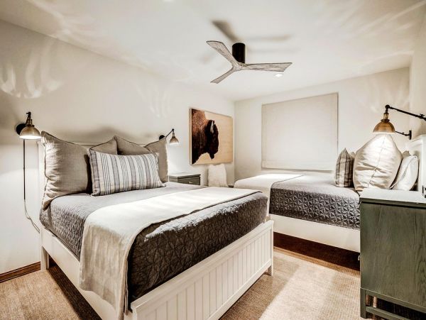 Luxury  Vacation Residence in Arrowhead Sleeps 16 Guests