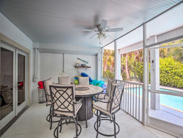 Beautiful Sanibel Vacation Home With Private Pool Sleeps 7