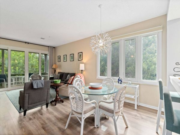 Two Bedroom Townhouse in Longboat Key Sleeps Six Guests
