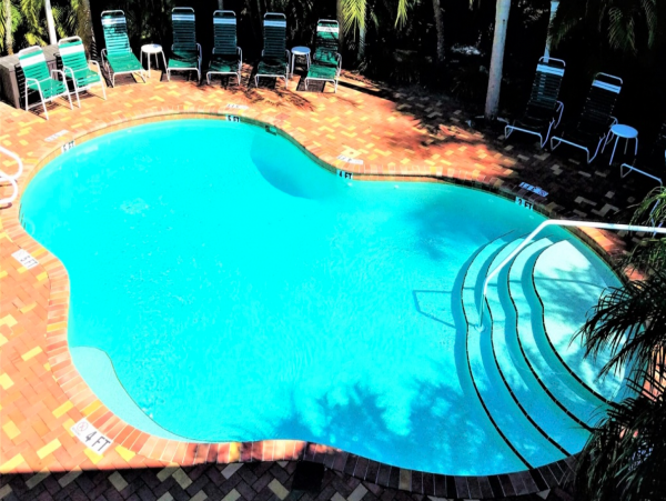 Charming Siesta Key One Bedroom Vacation Condo Sleeps 4