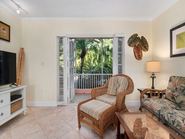 Charming Siesta Key One Bedroom Vacation Condo Sleeps 4