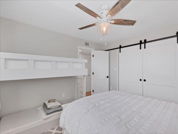 Two-Bedroom Beachfront Rental Condo in Longboat Key