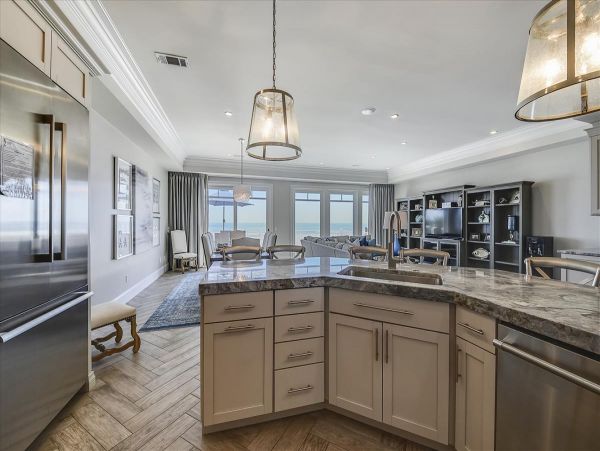 On Beach Hilton Head Vacation Home Six Bedrooms with Pool