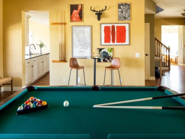 Luxury Vacation Pool Home in Temecula 6 Bedrooms Sleeps 14