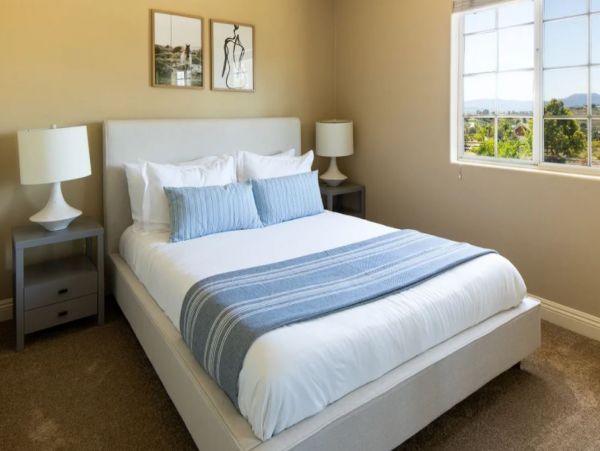 Luxury Vacation Pool Home in Temecula 6 Bedrooms Sleeps 14