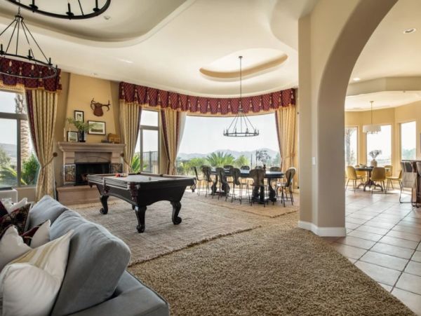 Luxury Temecula Five Bedroom Home Overlooking Wine Country