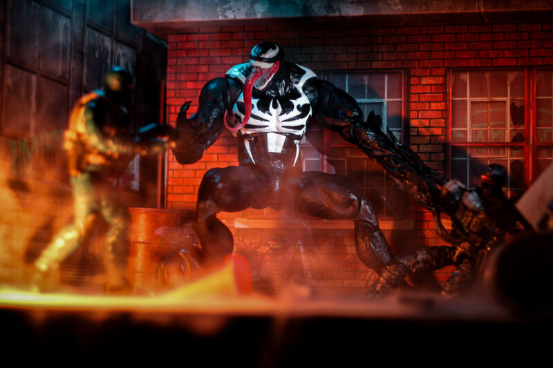 venom glamour shot