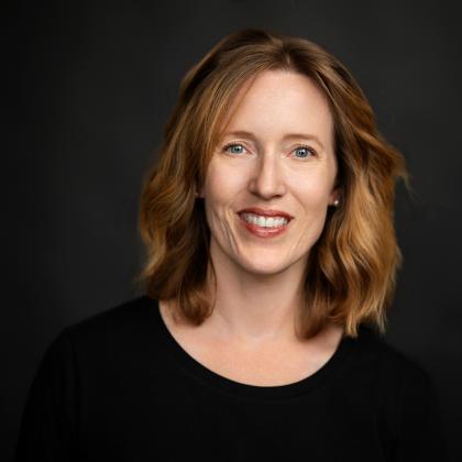 Headshot of Jen Knox Shanahan