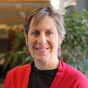 Headshot of Keely Croxton